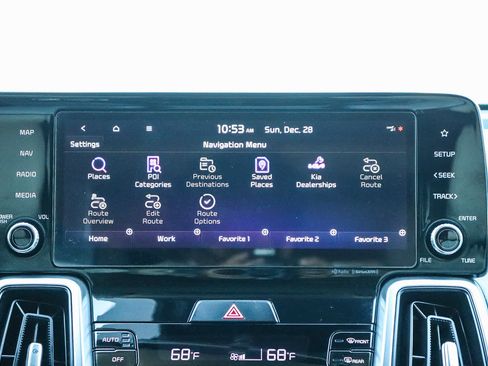 Used 2022 Kia Sorento EX w/ Panoramic Sunroof Package image 15