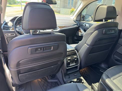Used 2019 BMW X7 xDrive40i w/ Premium Package AWD/4WD image 16