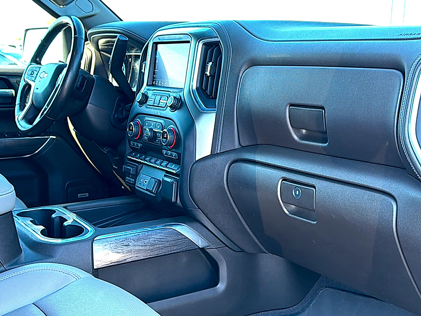 Used 2021 Chevrolet Silverado 1500 LTZ w/ LTZ Premium Texas Edition AWD/4WD image 25