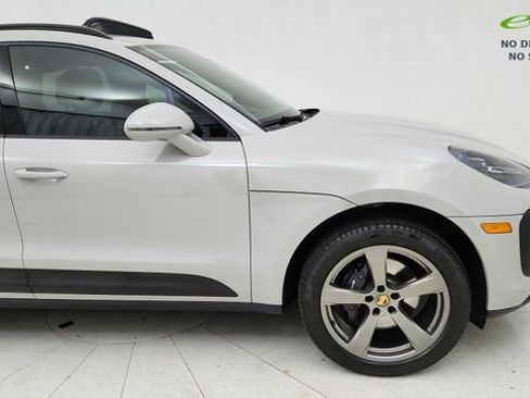 Used 2024 Porsche Macan AWD/4WD image 7