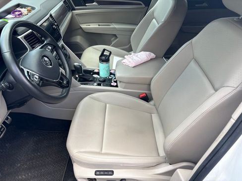 Used 2019 Volkswagen Atlas SEL R-Line AWD/4WD image 17