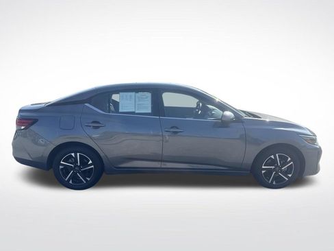 Used 2025 Nissan Sentra SV FWD image 4