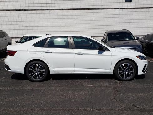 New 2026 Volkswagen Jetta Sport FWD image 2