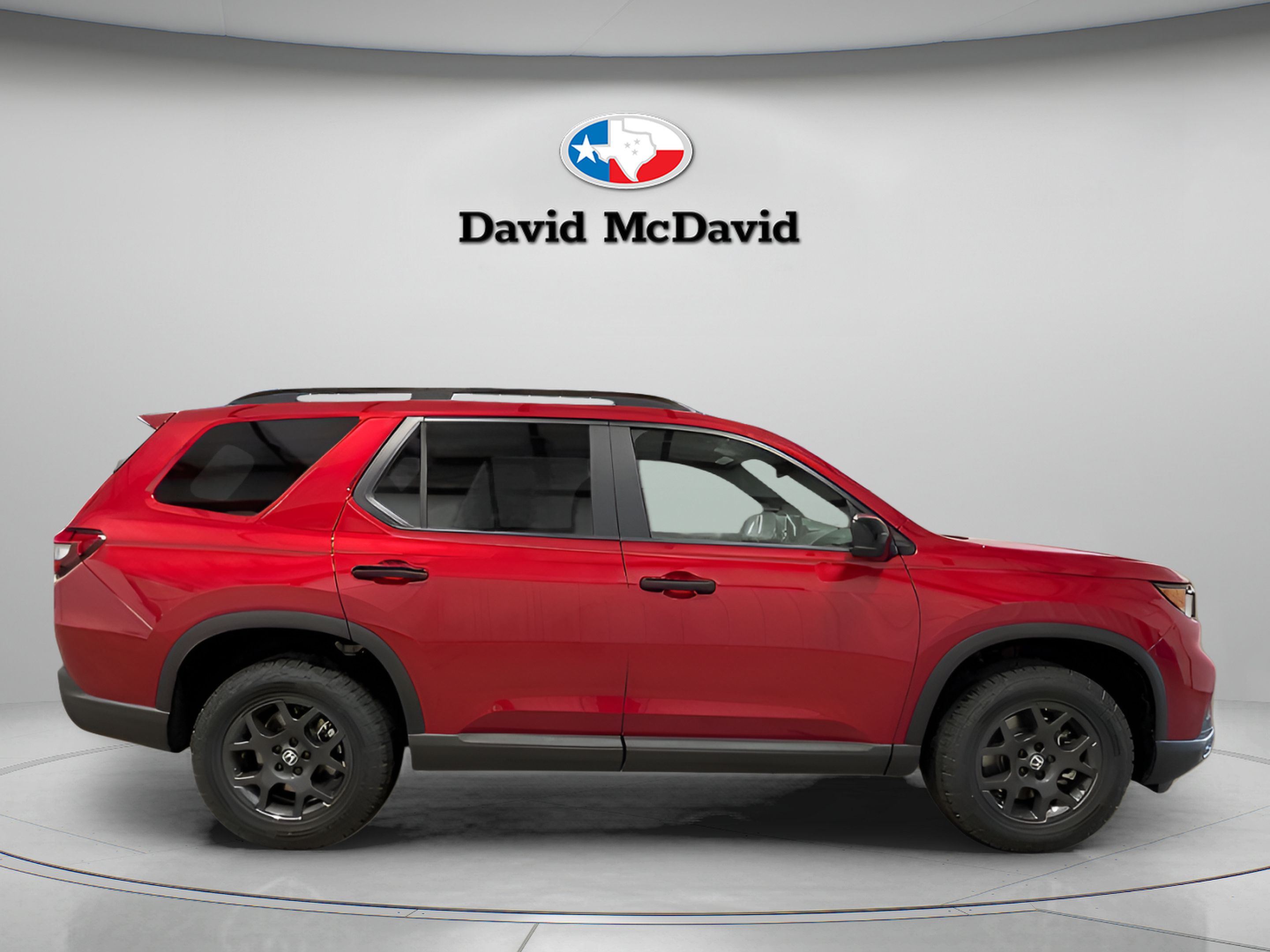 Used 2025 Honda Pilot TrailSport image 7