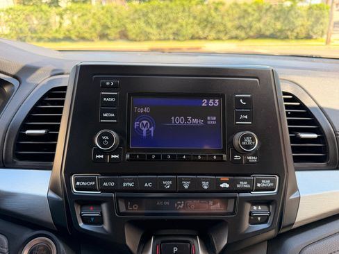 Used 2019 Honda Odyssey LX image 32