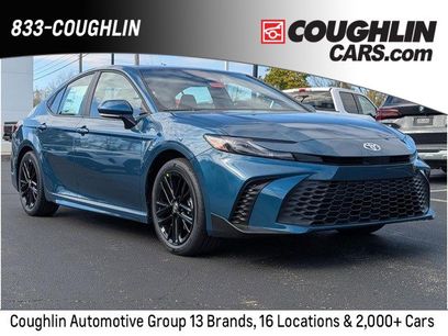 New 2026 Toyota Camry SE w/ Convenience Package