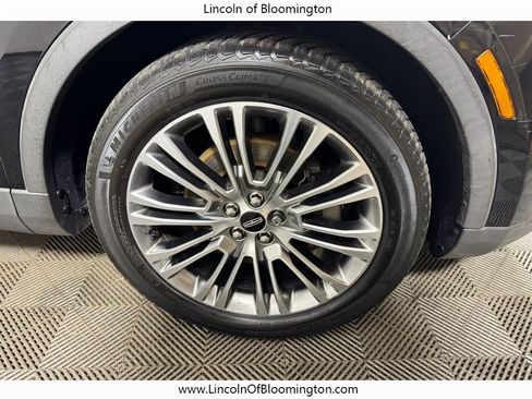 Used 2016 Lincoln MKX Reserve w/ Climate Package image 16