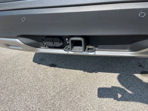 Used 2023 Ford Explorer XLT w/ Equipment Group 202A image 20