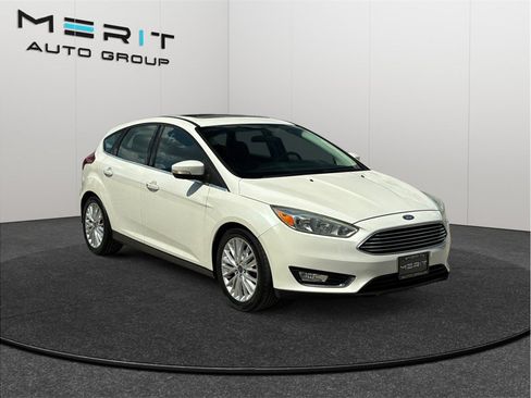 Used 2016 Ford Focus Titanium FWD image 1