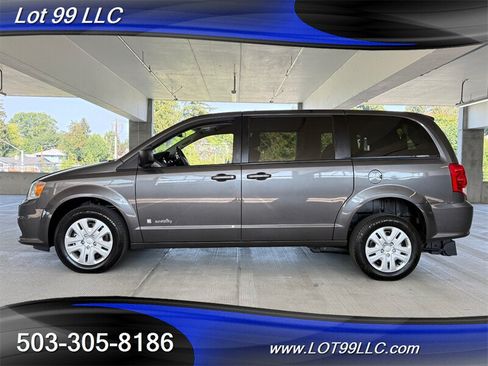 Used 2018 Dodge Grand Caravan SE w/ Power Convenience Group I FWD image 7