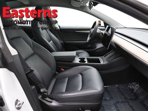 Used 2023 Tesla Model 3 Standard Range image 19