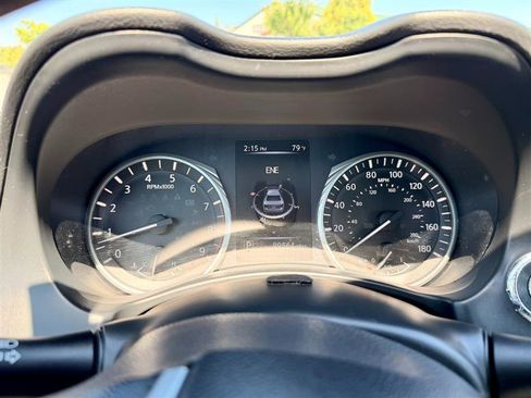 Used 2018 INFINITI Q50 Luxe w/ Essential Package (3.0T Luxe) AWD/4WD image 10