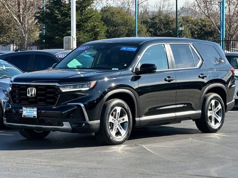 Certified 2025 Honda Pilot EX-L image 7