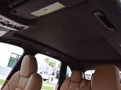 Used 2013 Porsche Cayenne Diesel AWD/4WD image 78