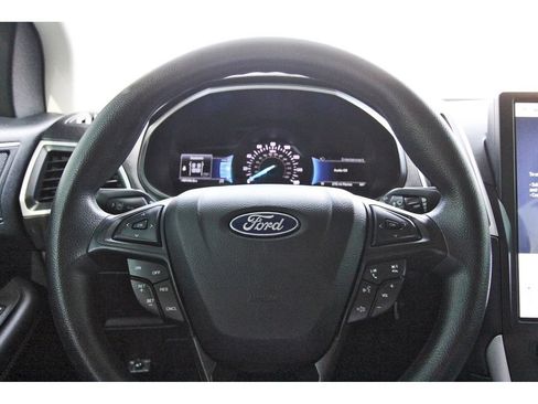 Used 2022 Ford Edge SE w/ Black Appearance Package AWD/4WD image 16