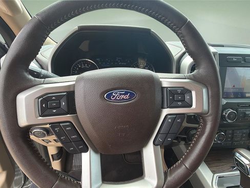 Used 2020 Ford F150 Lariat RWD image 13