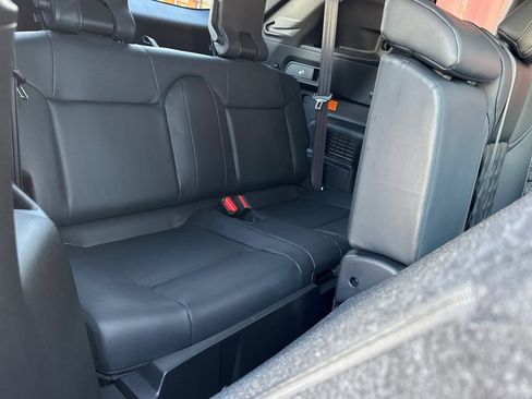 Used 2025 Mitsubishi Outlander SEL image 19