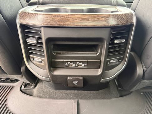 Used 2020 RAM 1500 Laramie AWD/4WD image 37