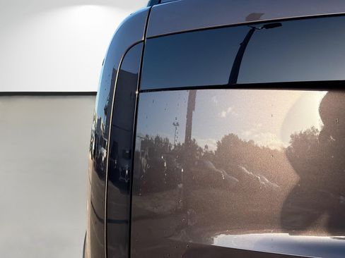 New 2026 Land Rover Range Rover SE image 10