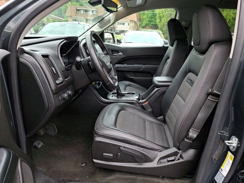 Used 2017 GMC Canyon SLE w/ All Terrain Package AWD/4WD image 14