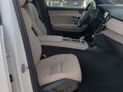New 2026 Volvo XC90 B6 Plus w/ Protection Package Premier image 22