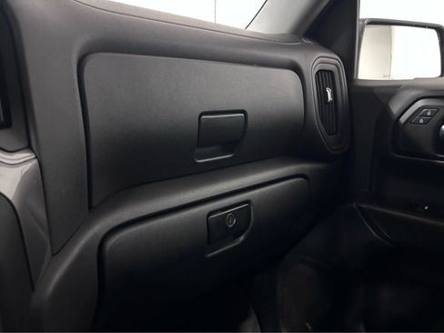 Used 2019 Chevrolet Silverado 1500 Custom w/ Custom Convenience Package AWD/4WD image 23