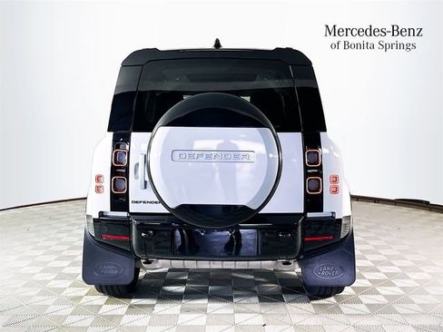 Used 2024 Land Rover Defender 110 X AWD/4WD image 6