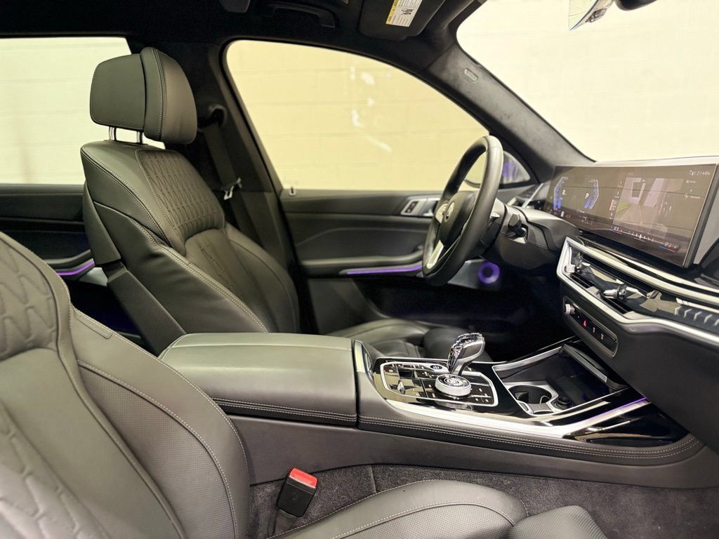 Used 2025 BMW ALPINA XB7 AWD/4WD image 64