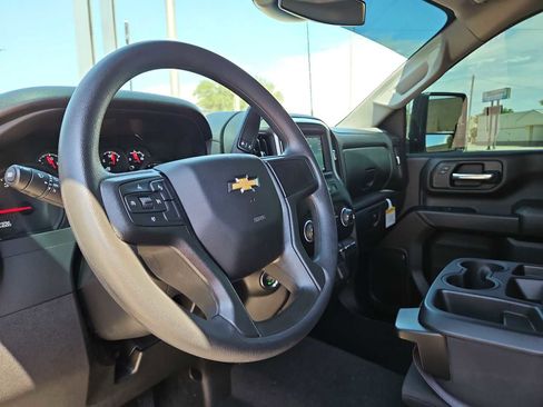 Used 2026 Chevrolet Silverado 2500 Custom w/ Z71 Off-Road Package AWD/4WD image 10