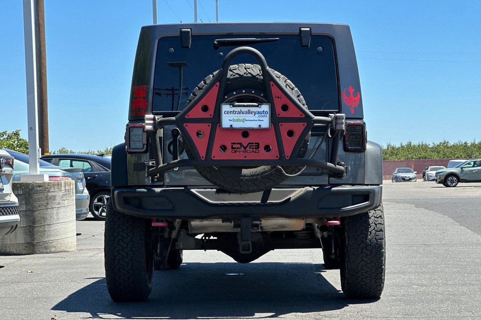 Used 2017 Jeep Wrangler Unlimited Rubicon AWD/4WD image 5