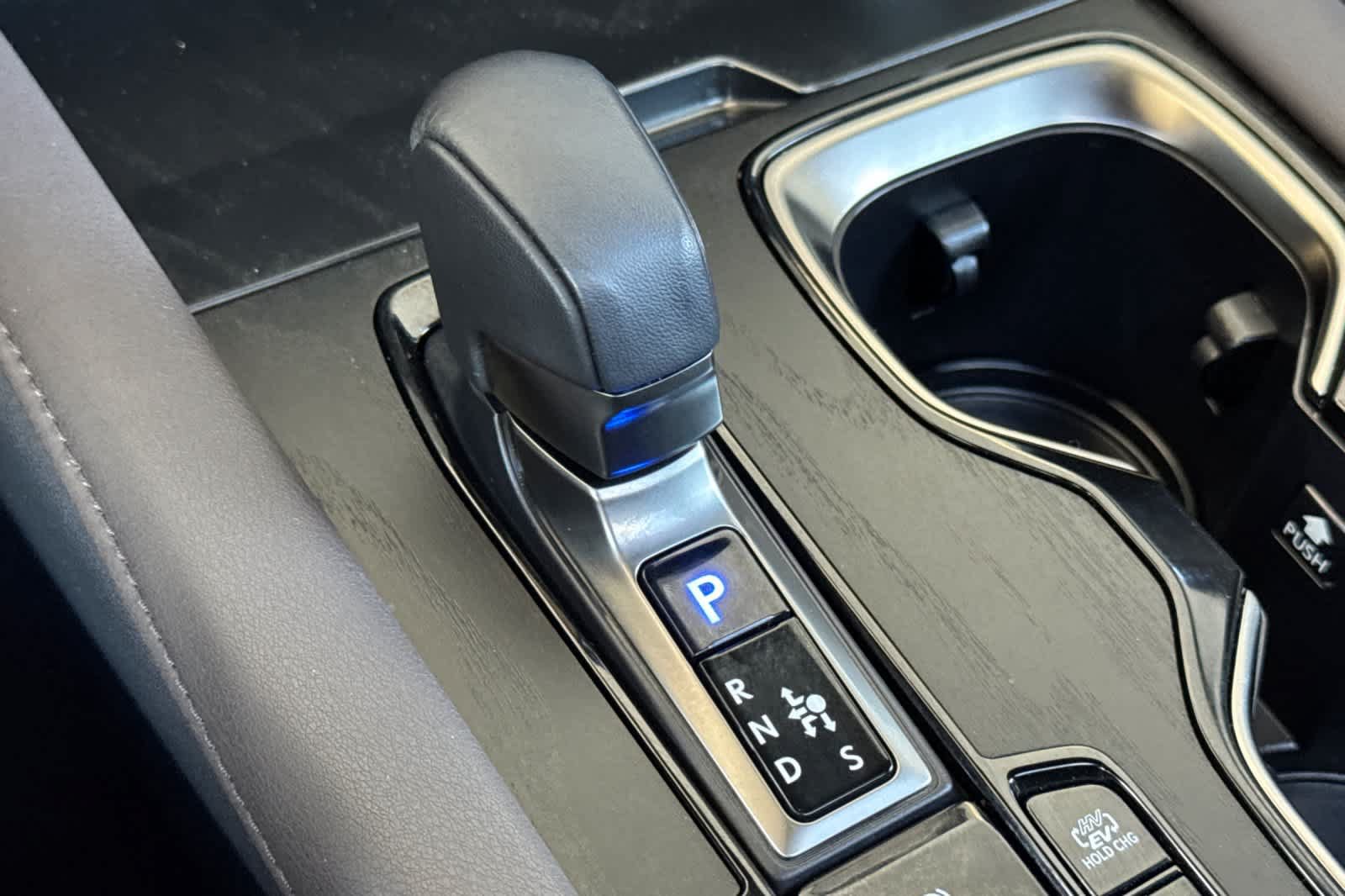 Certified 2024 Lexus RX 450h AWD w/ Convenience Package image 24