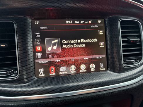 Used 2015 Dodge Charger R/T w/ Wheels & Tunes Group image 28