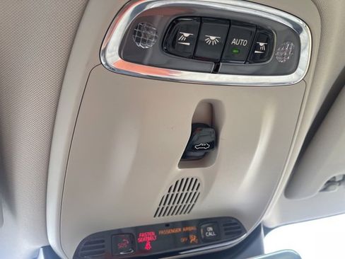 Used 2022 Volvo S60 B5 Inscription image 36