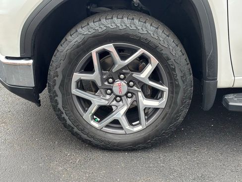 Used 2023 GMC Sierra 1500 SLT w/ SLT Premium Package image 10