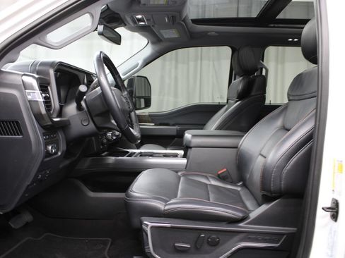 Used 2024 Ford F250 Lariat w/ Lariat Ultimate Package AWD/4WD image 17
