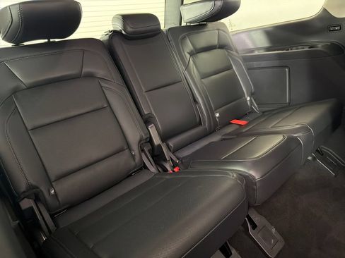 Used 2025 Lincoln Navigator Reserve AWD/4WD image 22