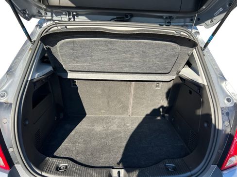 Used 2019 Chevrolet Trax LT w/ LT Convenience Package image 18