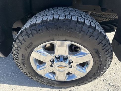 Used 2022 Chevrolet Silverado 2500 LTZ image 15