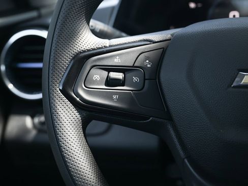 New 2026 Chevrolet Trax LT w/ LPO, Blackout Package FWD image 19