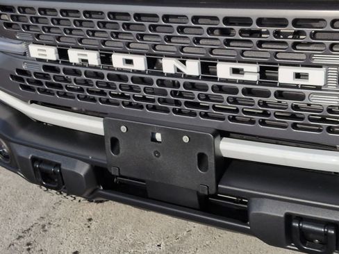 New 2025 Ford Bronco Badlands image 13