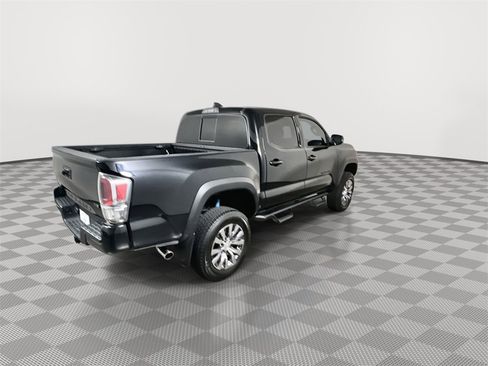 Used 2021 Toyota Tacoma TRD Off-Road image 8