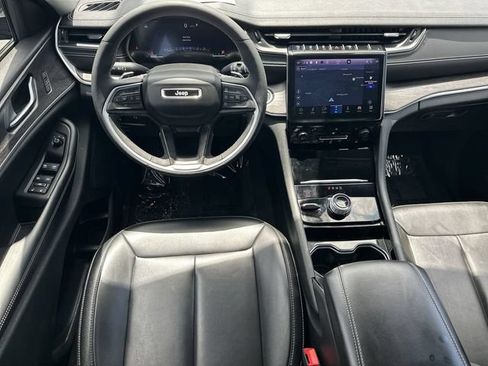 Used 2023 Jeep Grand Cherokee L Limited AWD/4WD image 20