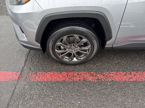 Used 2023 Toyota RAV4 Limited image 32