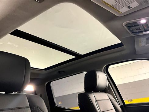 Used 2024 Toyota Tundra Limited image 14