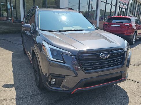 Used 2022 Subaru Forester Sport image 3