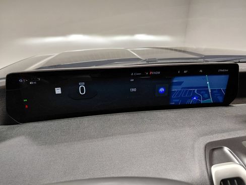 Certified 2025 Ford Expedition Active AWD/4WD image 29