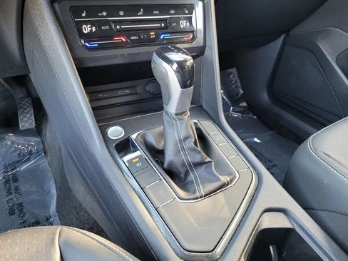 Used 2023 Volkswagen Tiguan SE FWD image 21