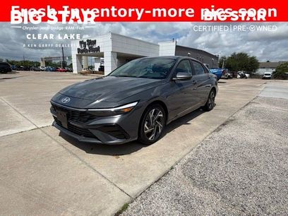 Used 2025 Hyundai Elantra SEL