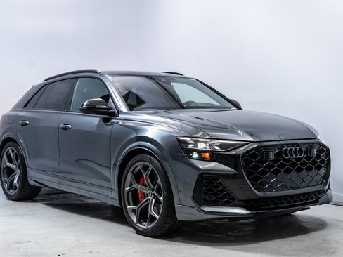 New 2026 Audi RS Q8 performance image 9