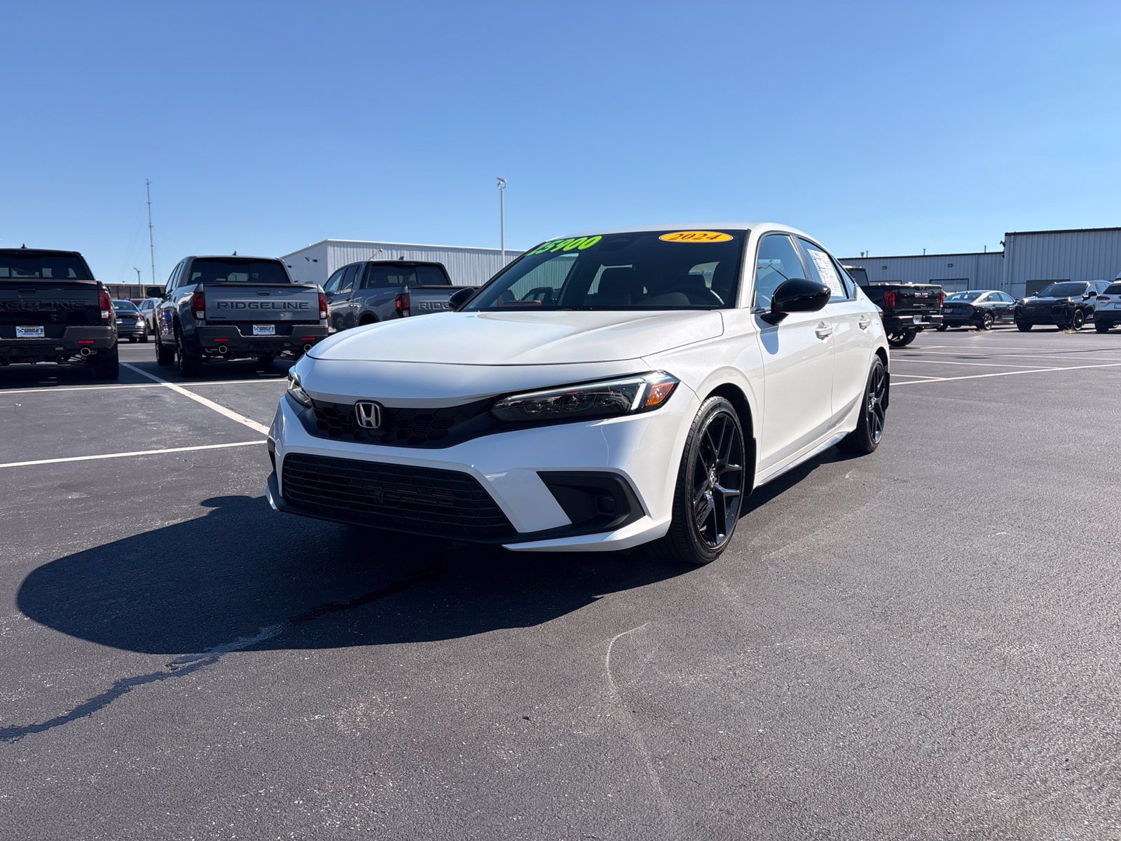Used 2024 Honda Civic Sport image 2